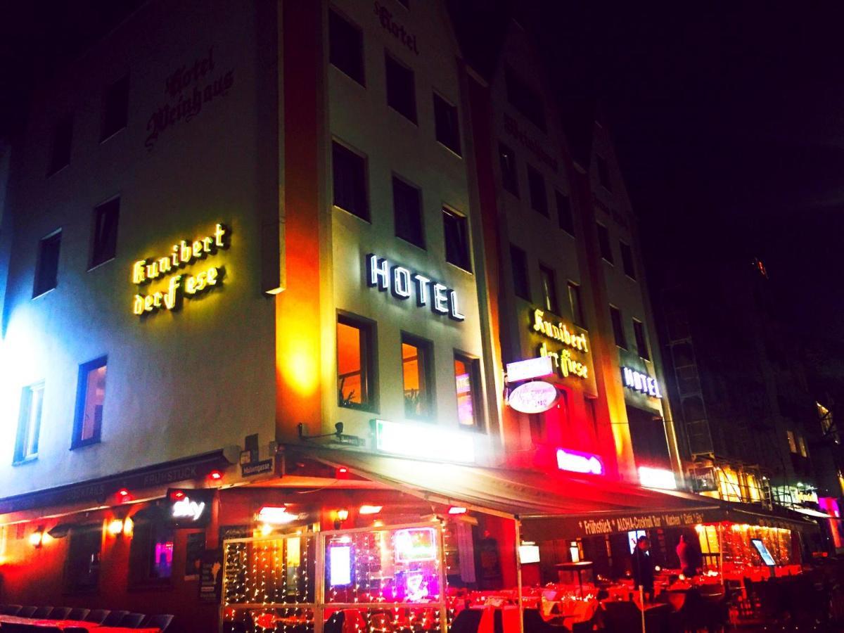 Hotel Kunibert Der Fiese Koln Bagian luar foto